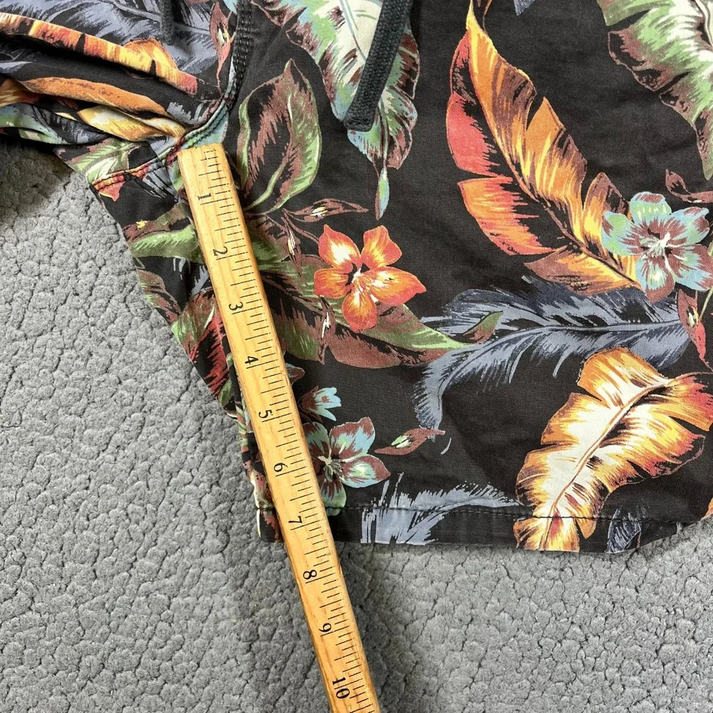 Superdry Sun Scorched Tropical Floral Shorts Mens Medium Black M7110017A